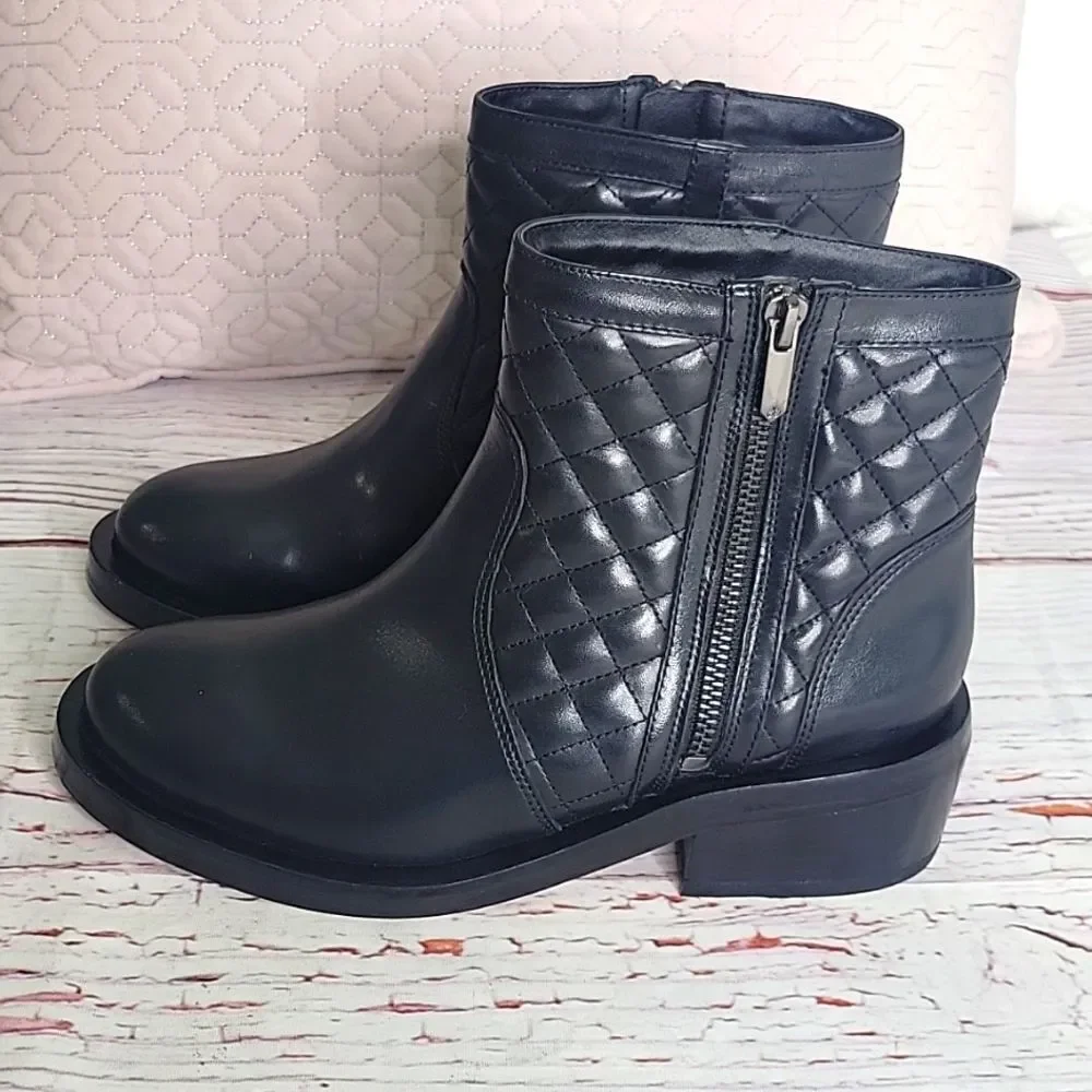 SAM EDELMAN Lancaster Black Leather Quilted Ankle Boot Size 7